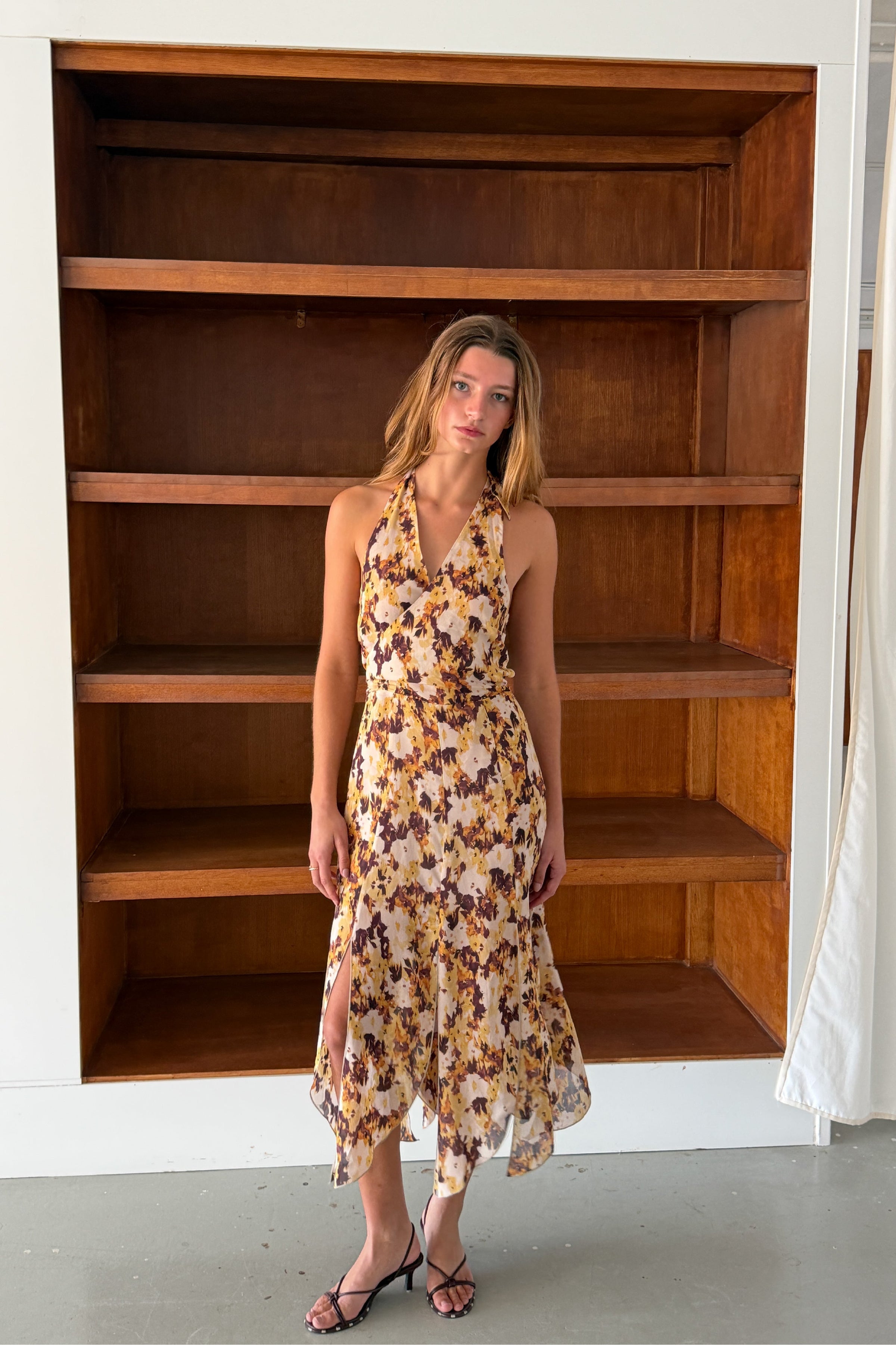 Vestido Halter Flores Amarillo